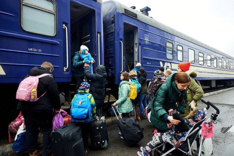 У Запорізькій області продовжується евакуація дітей, позбавлених батьківської опіки, у безпечні місця