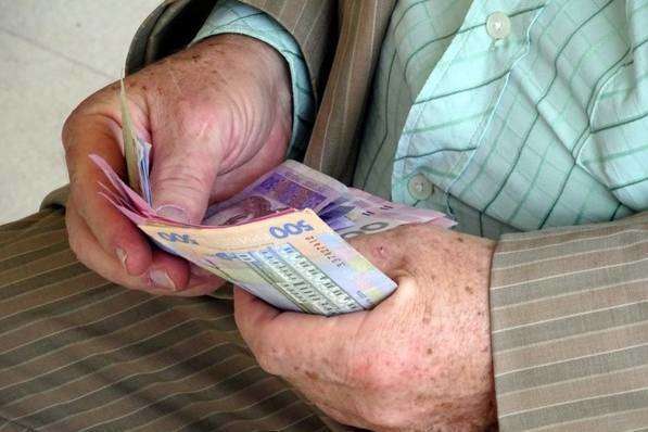 Загарбники в Мелітополі забрали 3 млн. гривень, які передбачалися на виплату квітневих пенсій (ВІДЕО)