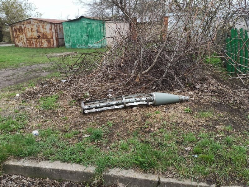 У Василівці ворожі снаряди потрапили в будинки: постраждали місцеві мешканці. Очевидці повідомляють про загиблих