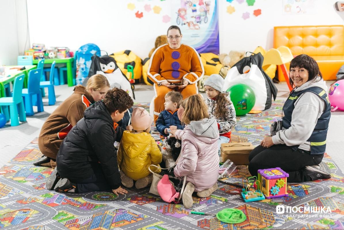 В запорізькому гуманітарному штабі створили простір для дітей вимушених переселенців (ФОТО)