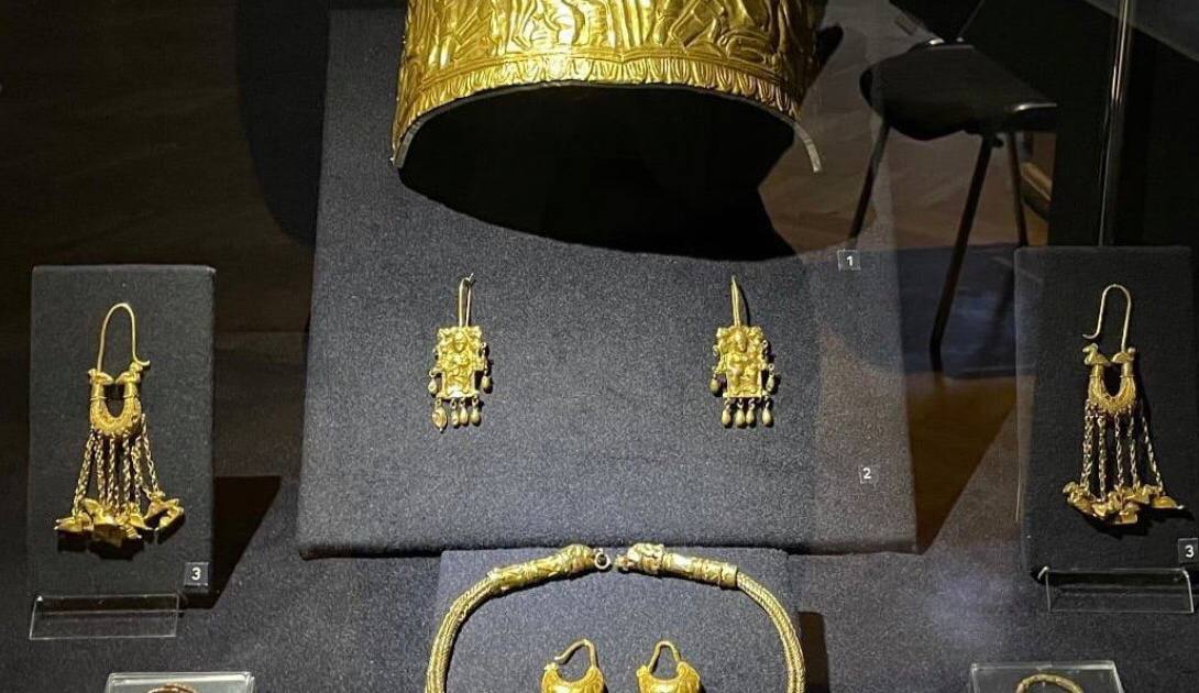 Окупанти викрали з музею в Мелітополі колекцію скіфського золота