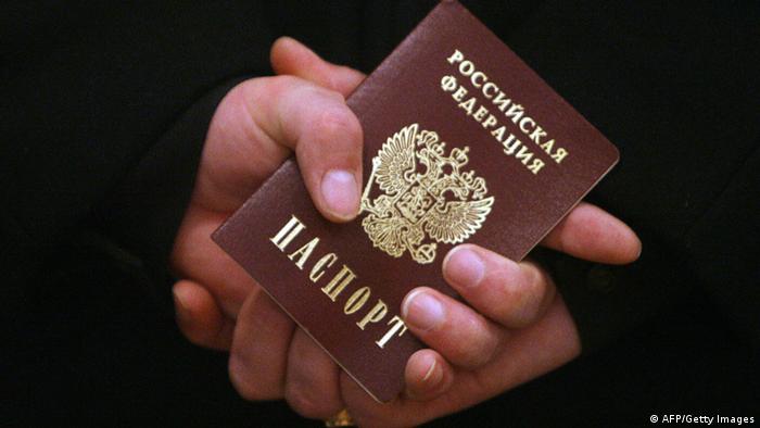 В Мелітополі окупанти почали видавати російські паспорти (ФОТО)