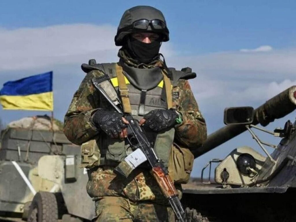 На Запоріжжі українські військовослужбовці знищили базу забезпечення окупантів у тилу (ВІДЕО)