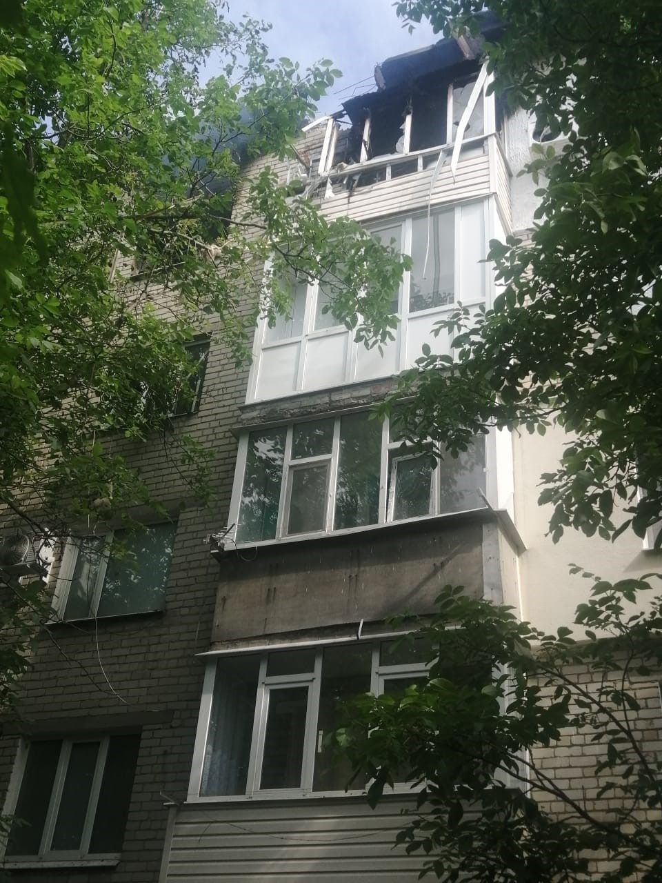 Російські окупанти знову обстріляли Гуляйполе: 6 людей поранено, зруйновано будинки (ФОТО)