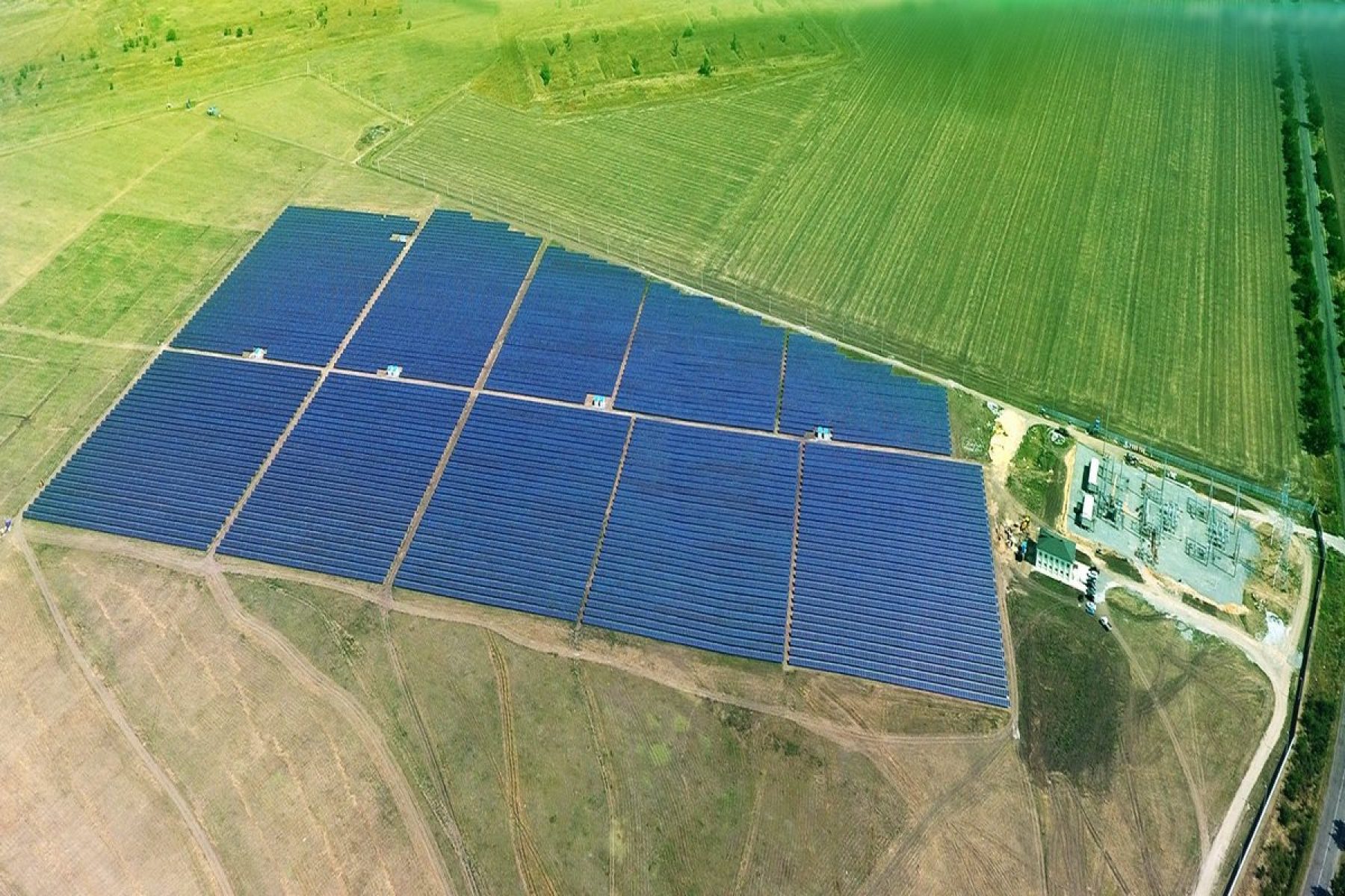 Окупанти вкрали найбільшу в Україні сонячну електростанцію, яка розміщувалася у Запорізькій області
