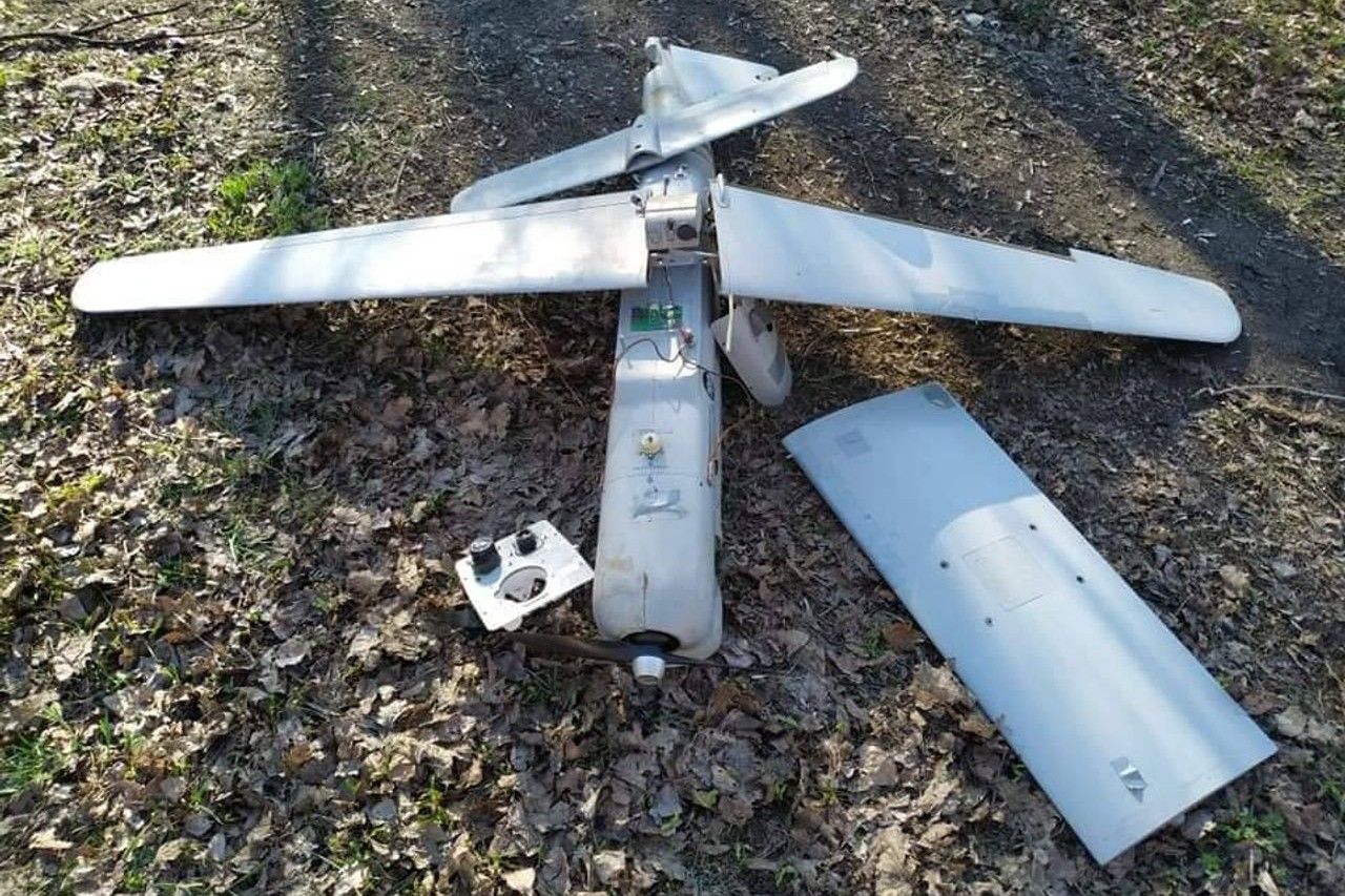 На Запоріжжі захисники автоматною чергою знищили ворожий безпілотник «Орлан-10»