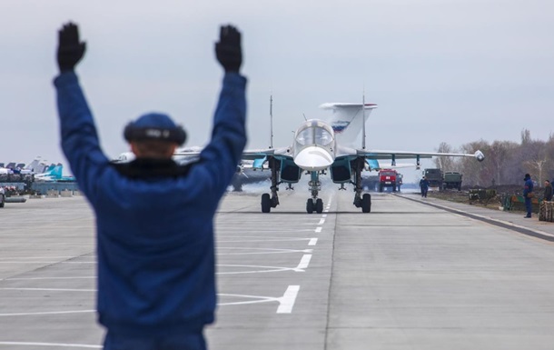 рф зібрала біля кордонів України 800 одиниць авіатехніки