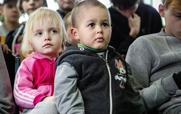 В Україну повернули 53 депортованих дітей