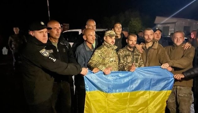 Повний список 215 захисників України, звільнених з російського полону