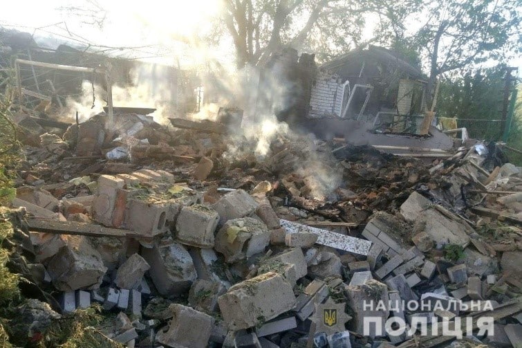 Понад 50 повідомлень за добу про зруйноване житло: на Запоріжжі військові рф обстріляли мирних жителів (ФОТО)