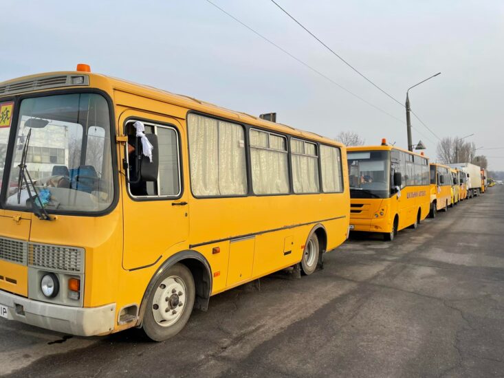 З Гуляйполя знову запустили евакуаційні автобуси