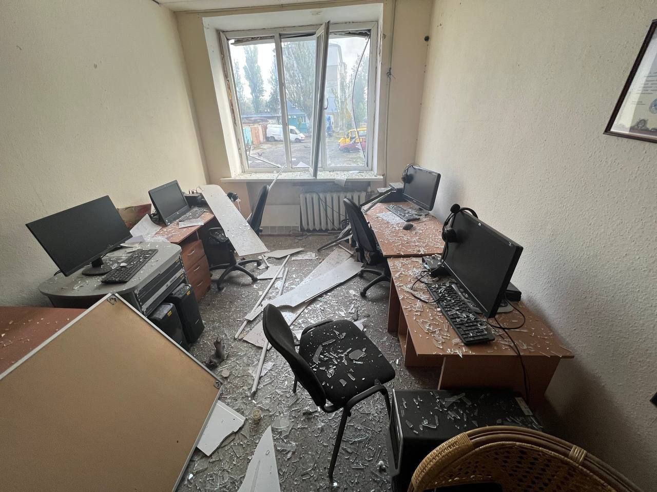 У результаті вибуху в Мелітополі постраждали працівники пропагандистського ТБ «ЗаТВ» (ФОТО, ВІДЕО)
