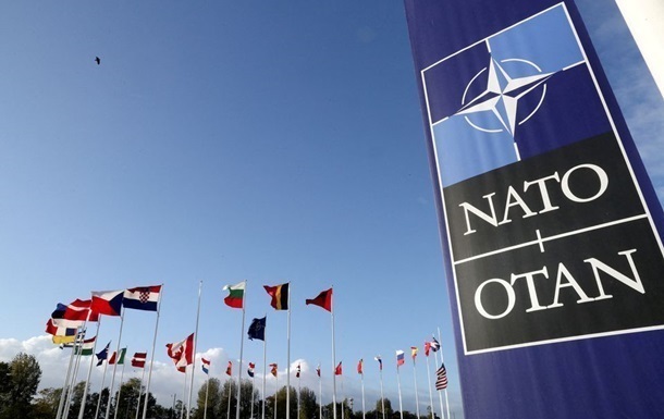 Україна починає підписувати декларації для НАТО
