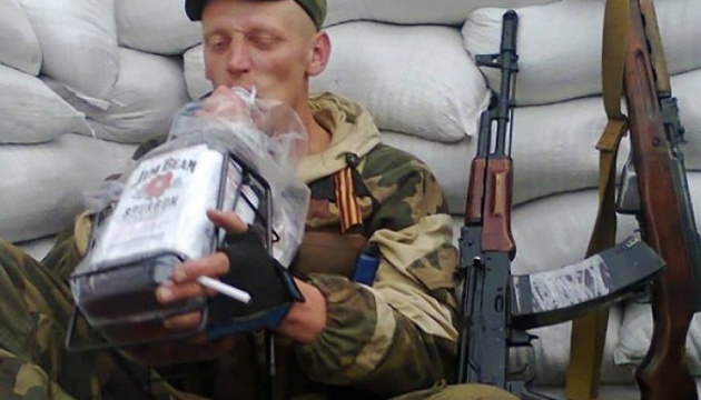 У Бердянську окупанти обмежили продаж алкоголю для військових