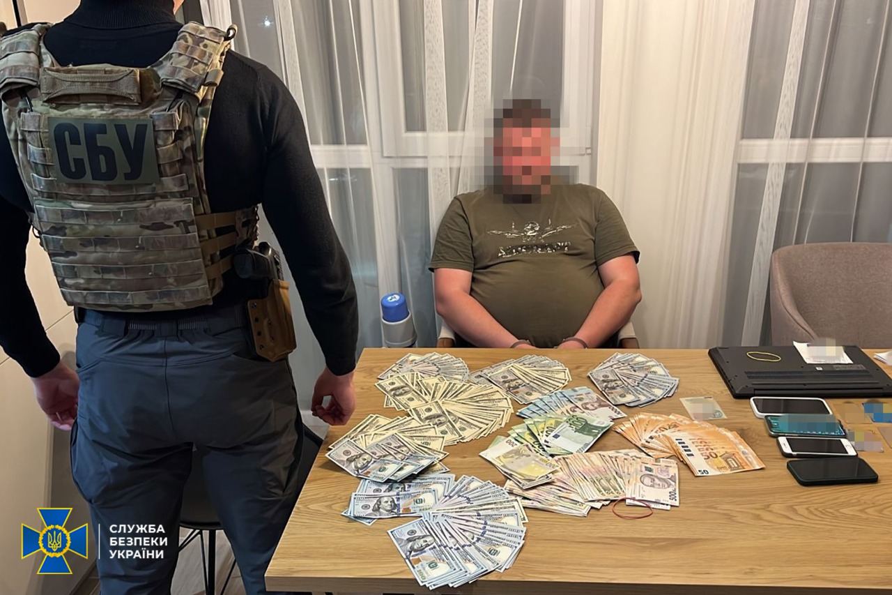 Жителі Запорізької області перебували в злочинному угрупованні, яке пропонувало «ухилянтам» виїхати до росії (ФОТО)