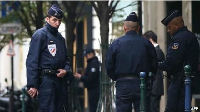 У центрі Парижа невідомий відкрив вогонь: двоє людей загинули, ще 4 — поранені
