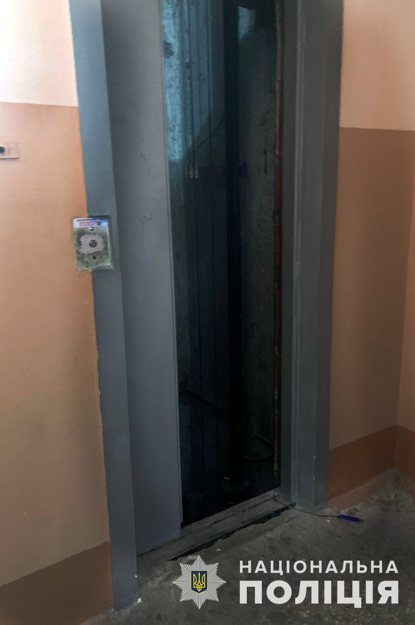 Ліфт зупинився через екстрене відключення електроенергії: обставили загибелі пенсіонера у Запоріжжі встановлює поліція