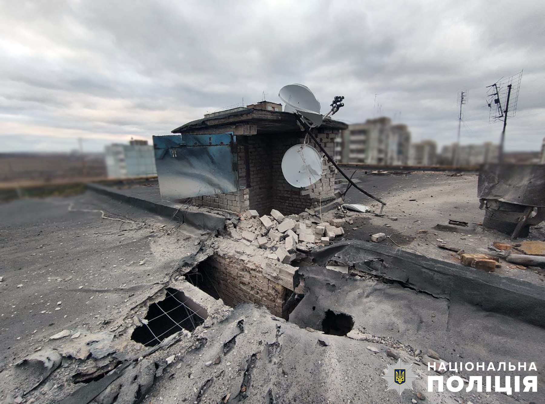 За добу рашисти зруйнували понад 20 будівель мирних мешканців на Запоріжжі (ФОТО)