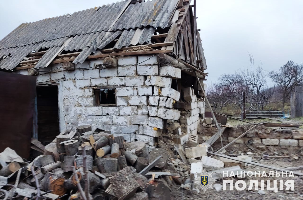 Під час ворожого обстрілу Пологівщини поранень зазнали двоє місцевих мешканців (ФОТО)