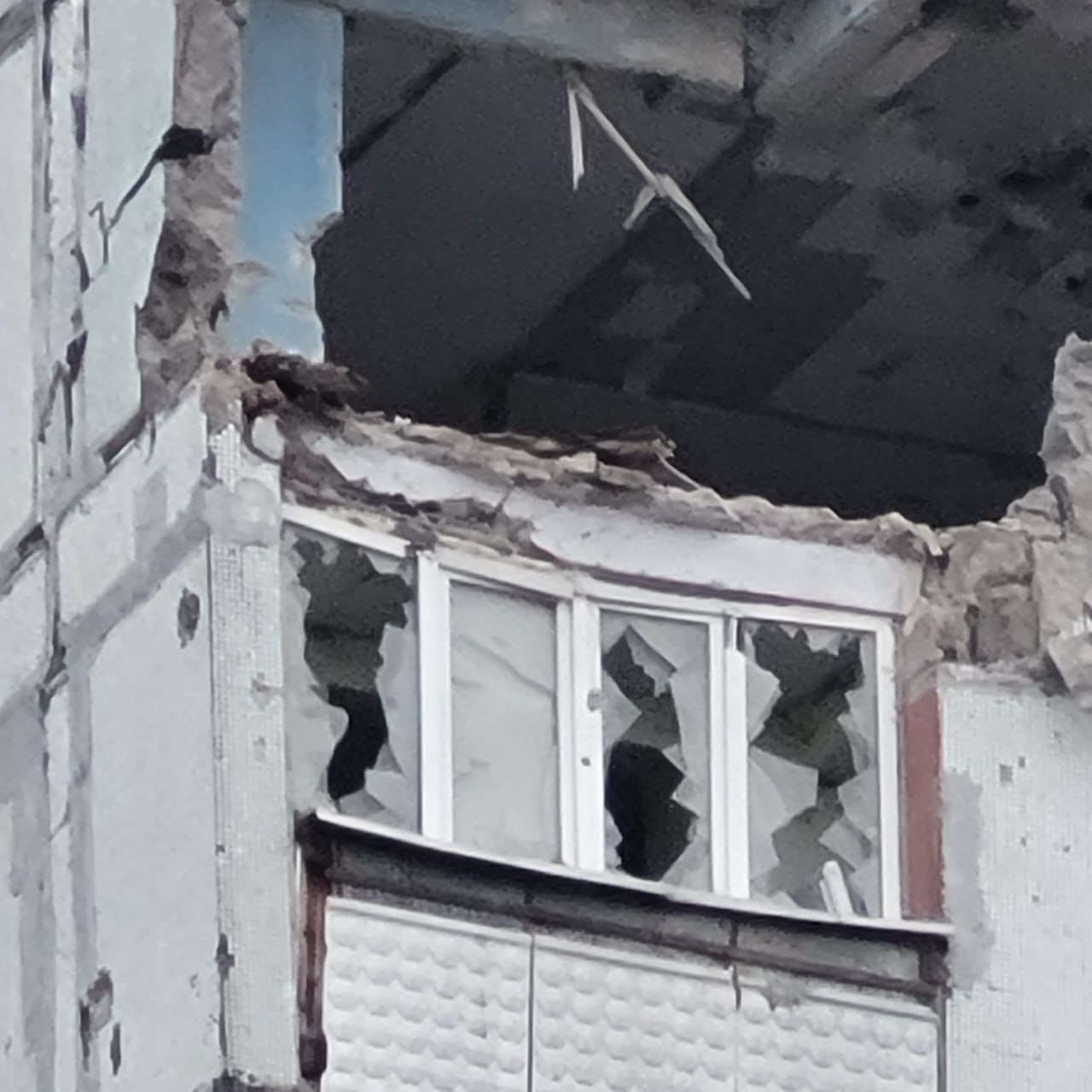 Ворог атакував житлову забудову у Степногірську на Запоріжжі (ФОТО)