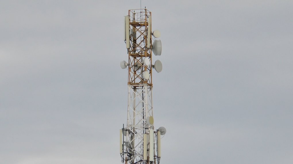 У Мелітополі окупанти прослуховують телефонні розмови за допомогою вежі мобільного зв’язку
