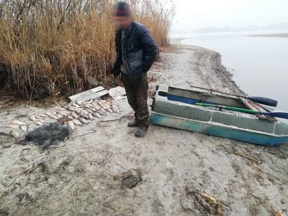 У Запоріжжі браконьєр наловив 40 кг риби на суму майже 100 тисяч гривень (ФОТО)