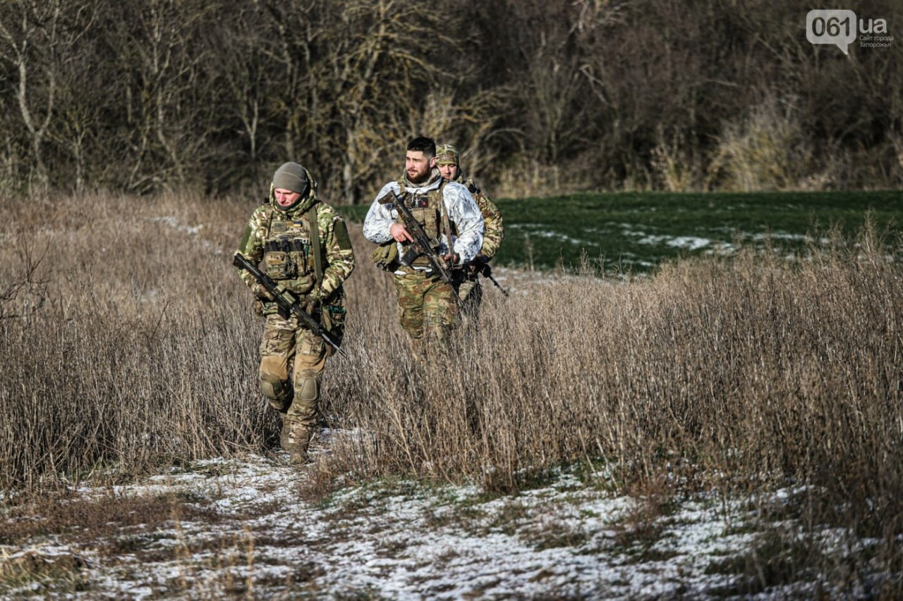 На Запорізькому напрямку розвідники вкрали у рашистів БМП, яка побувала в ремонті та вже нищить окупантів (ФОТО)