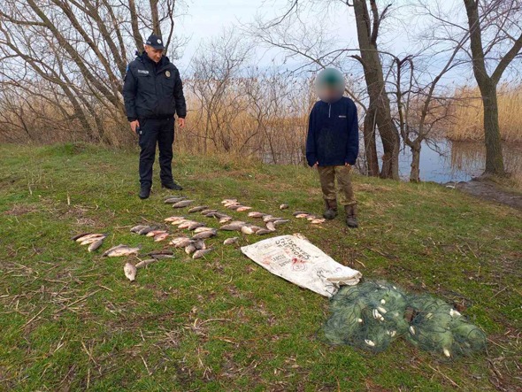 На Запоріжжі затримано браконьєрів, які незаконно добули риби на 100 тисяч гривень (ФОТО)