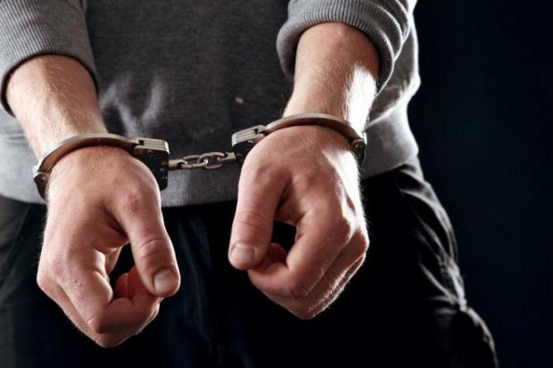 У Запоріжжі розшукується чоловік за скоєння низки кримінальних правопорушень (ФОТО)