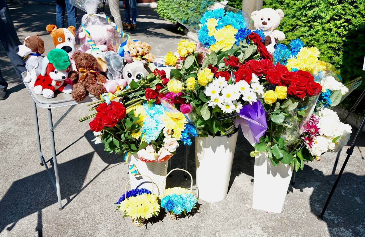 У ботанічному саду вшанували пам’ять загиблих від агресії рф дітей у Запоріжжі (ФОТО)