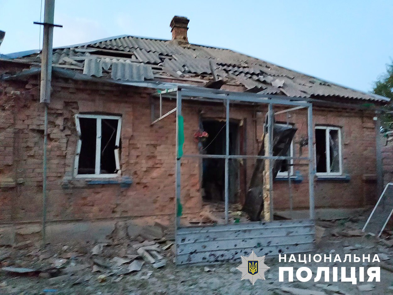 Через обстріли росіян на Запоріжжі поранено трьох місцевих мешканців, зруйновано цивільну та житлову інфраструктуру (ФОТО)
