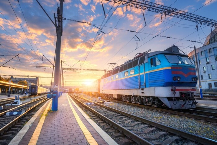 З листопада з Запоріжжя буде курсувати потяг з жіночими купе