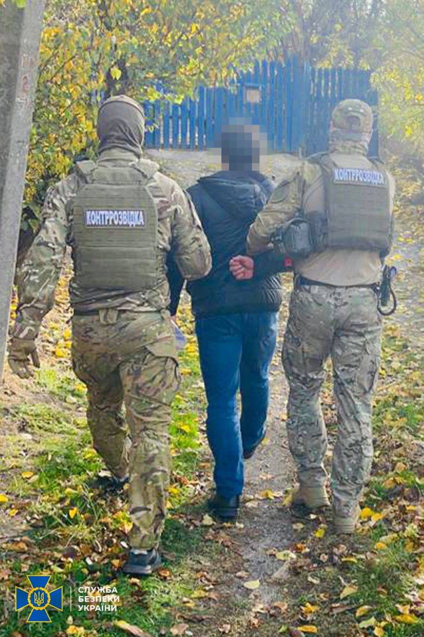 Служба безпеки України затримала «крота» фсб, який влаштувався до Запорізької ОВА, щоб «зливати» інформацію про ЗСУ на півдні України