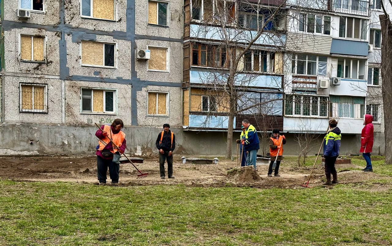 112 квартир пошкоджено у запорізькій багатоповерхівці, біля якої впала ракета, коли окупанти обстрілювали ДніпроГЕС